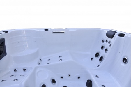 Гидромассажный спа-бассейн Kingston JCS-103 Гидромассажный спа-бассейн Kingston JCS-103